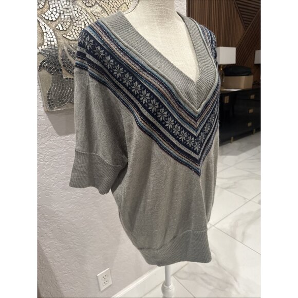 Romeo & Juliet Couture Grey Wool V-Neck Sweater W/Nordic Pattern Size L - Picture 3 of 9